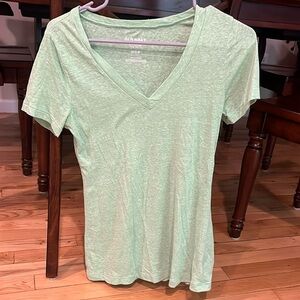 Old navy t shirt